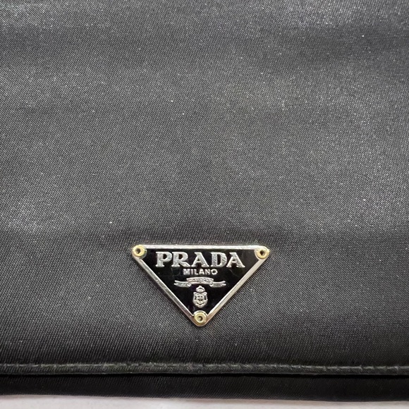 💯Authentic Prada Nylon Tessuto Long Snap Wallet - Picture 2 of 12